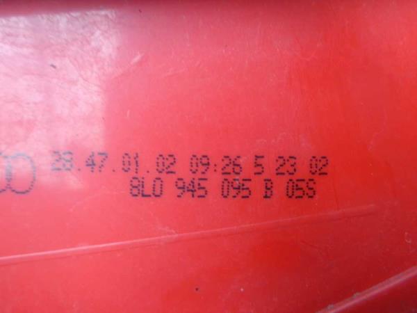 FEU ARRIERE GAUCHE  AUDI - Vue 2